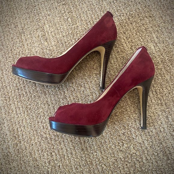 Michael Kors York Platform Suede Peeptoe Pumps in Bordeaux, 6.5M - Picture 3 of 13
